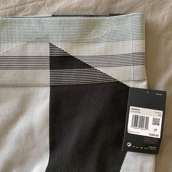 WOMEN'S NIKE SCULPT LUX ICON CLASH 7/8 HIGH RISE RUNNING TIGHTS XS - Picture 6 of 7